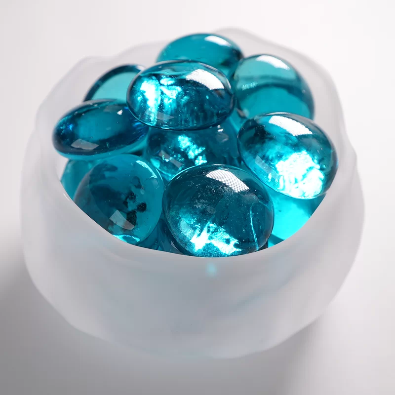 Stikla Indijas riekstu akmens, stikla plakanas krelles, ko izmanto dekorēšanai